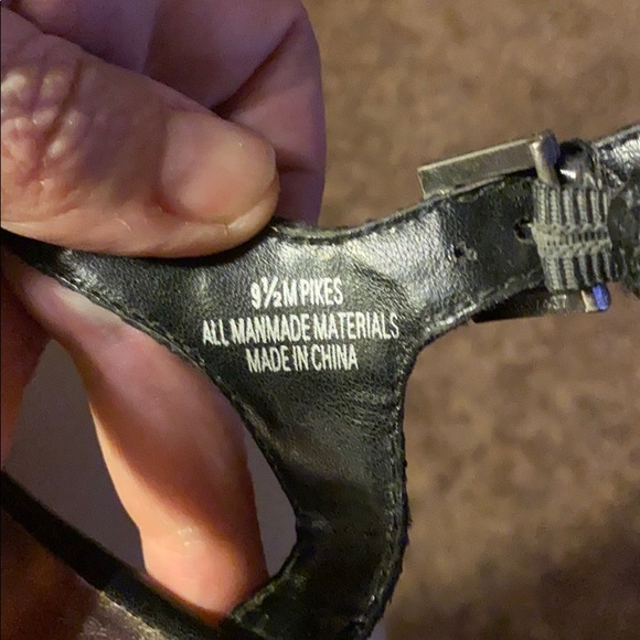 Size 91/2 Relativity cork wedge sandals - Picture 5 of 6